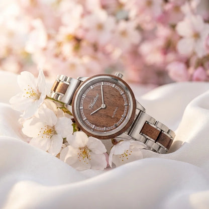 Dámske drevené hodinky Petite Brown – lifestylová fotografia na bielych čerešňových kvetoch s hodvábnou látkou